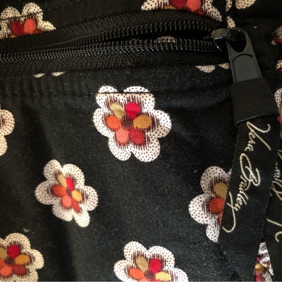 Beautiful Vera Bradley and Belle Taylor purses… just in time for everything! - Picture 5 of 12